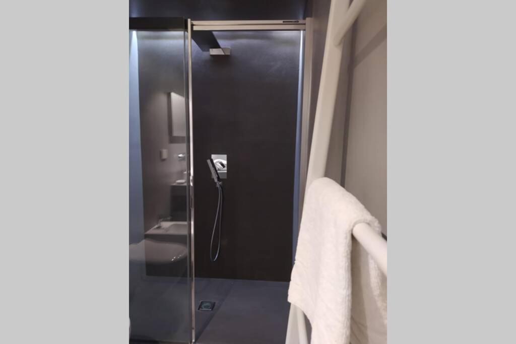 טאורמינה Casa Bianca - Luxury With Balcony In The City Centre מראה חיצוני תמונה