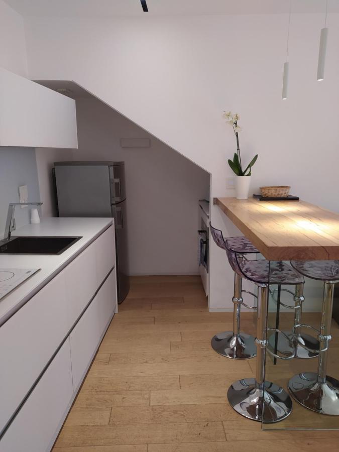 טאורמינה Casa Bianca - Luxury With Balcony In The City Centre מראה חיצוני תמונה